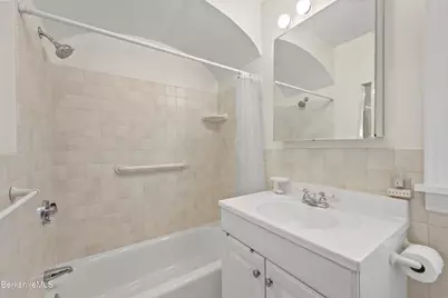 96 E Housatonic St, Pittsfield, MA 01201 - Photo 31