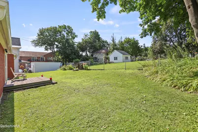 96 E Housatonic St, Pittsfield, MA 01201 - Photo 39