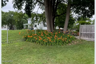 96 E Housatonic St, Pittsfield, MA 01201 - Photo 41