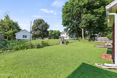 96 E Housatonic St, Pittsfield, MA 01201 - Photo 39