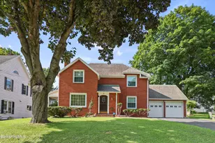 96 E Housatonic St, Pittsfield, MA 01201 - Photo 1
