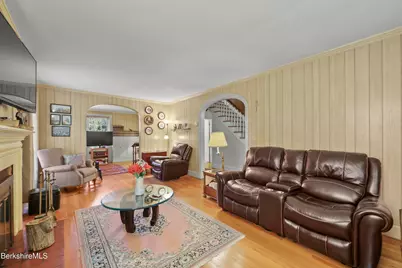96 E Housatonic St, Pittsfield, MA 01201 - Photo 7