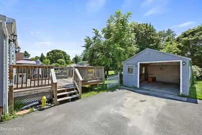20 Cromwell Ave, Pittsfield, MA 01201 - Photo 29