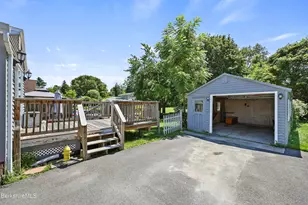 20 Cromwell Ave, Pittsfield, MA 01201 - Photo 29