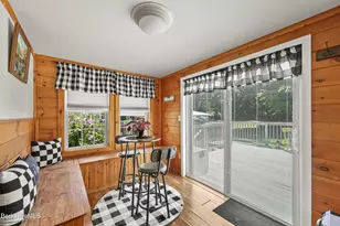 20 Cromwell Ave, Pittsfield, MA 01201 - Photo 11