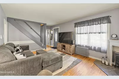 20 Cromwell Ave, Pittsfield, MA 01201 - Photo 3