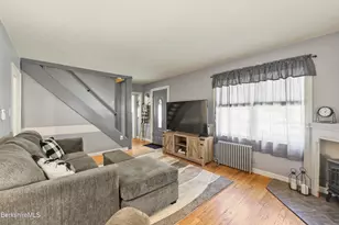 20 Cromwell Ave, Pittsfield, MA 01201 - Photo 3