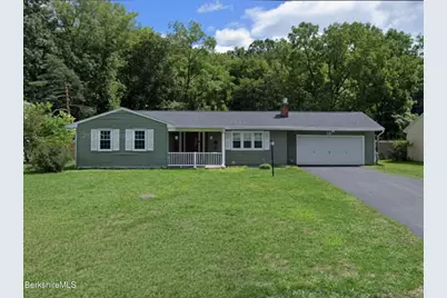 61 Payn Ave, Chatham, NY 12037 - Photo 3