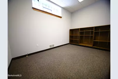 326 Springside Ave, Pittsfield, MA 01201 - Photo 17