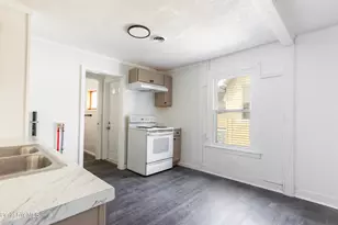141 Dewey Ave, Pittsfield, MA 01201 - Photo 13