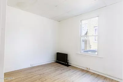 141 Dewey Ave, Pittsfield, MA 01201 - Photo 9