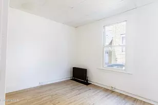 141 Dewey Ave, Pittsfield, MA 01201 - Photo 9