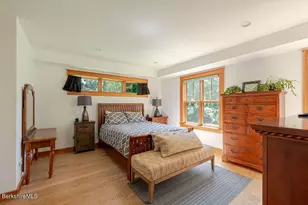 2 Goodrich St, Stockbridge, MA 01262 - Photo 11