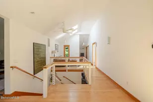 2 Goodrich St, Stockbridge, MA 01262 - Photo 27