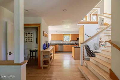 2 Goodrich St, Stockbridge, MA 01262 - Photo 5