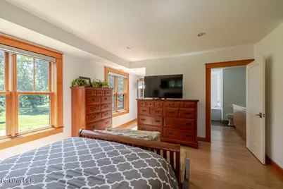 2 Goodrich St, Stockbridge, MA 01262 - Photo 15