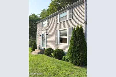 70 Lime St, Adams, MA 01220 - Photo 5