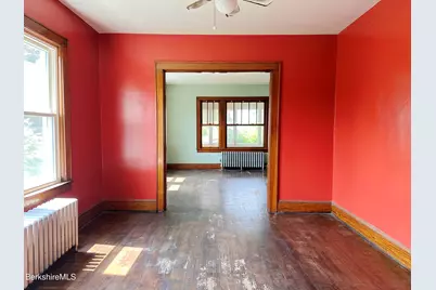 14 Summit Ave, Pittsfield, MA 01201 - Photo 9