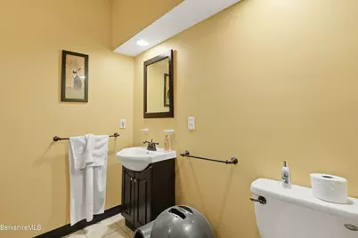 560 S Main St, Sheffield, MA 01257 - Photo 23