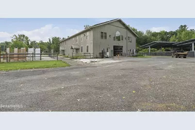 560 S Main St, Sheffield, MA 01257 - Photo 3
