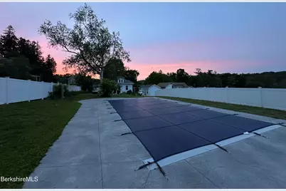 187 W Park St, Lee, MA 01238 - Photo 33