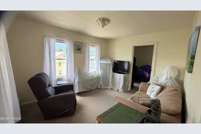 3 -5 Richmond Ln, Adams, MA 01220 - Photo 9