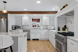 12 Mountain St, Great Barrington, MA 01230 - Photo 9