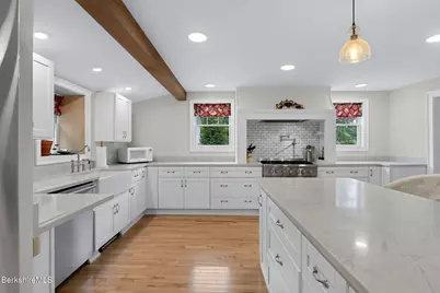 12 Mountain St, Great Barrington, MA 01230 - Photo 5