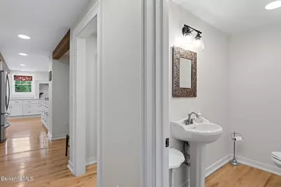 12 Mountain St, Great Barrington, MA 01230 - Photo 15