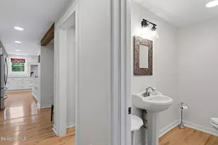 12 Mountain St, Great Barrington, MA 01230 - Photo 15