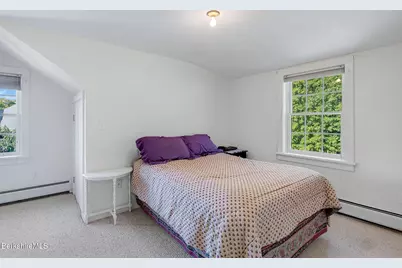 12 Mountain St, Great Barrington, MA 01230 - Photo 37