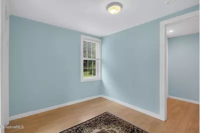 12 Mountain St, Great Barrington, MA 01230 - Photo 27
