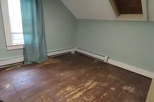 15 Meadow St, Adams, MA 01220 - Photo 9
