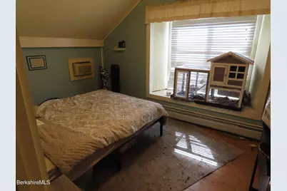 15 Meadow St, Adams, MA 01220 - Photo 13
