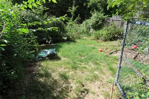 15 Meadow St, Adams, MA 01220 - Photo 19