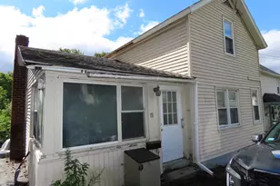 15 Meadow St, Adams, MA 01220 - Photo 1