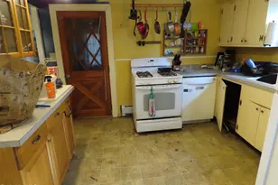 15 Meadow St, Adams, MA 01220 - Photo 17