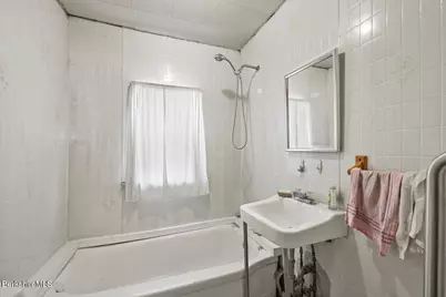 16 Holmes Rd, Hinsdale, MA 01235 - Photo 13