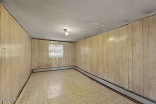 16 Holmes Rd, Hinsdale, MA 01235 - Photo 11