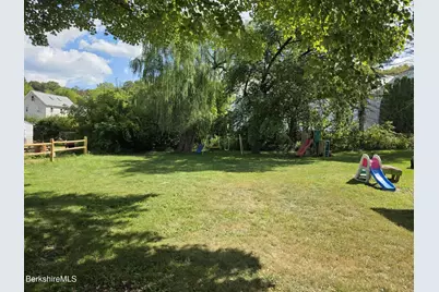 75 North Summer St #Unit 2, Adams, MA 01220 - Photo 15