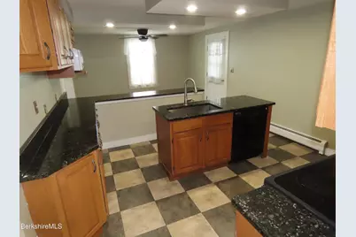 32 First St, Adams, MA 01220 - Photo 15