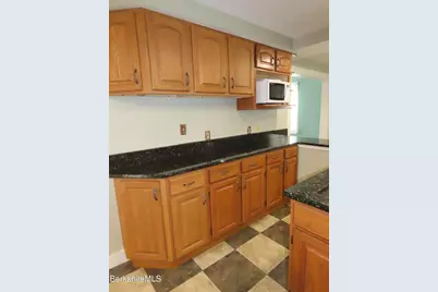 32 First St, Adams, MA 01220 - Photo 17