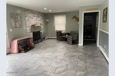 16 Juliana Dr, Pittsfield, MA 01201 - Photo 13