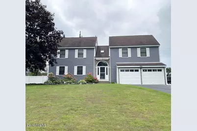 16 Juliana Dr, Pittsfield, MA 01201 - Photo 1