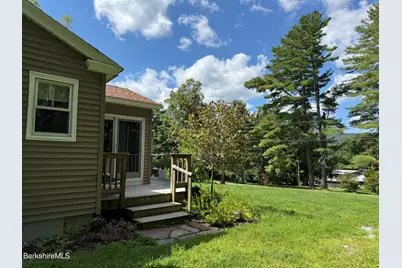 10 Mahkeenac Terr, Stockbridge, MA 01262 - Photo 5