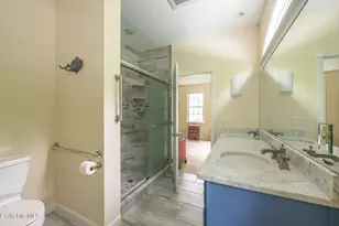 208 Karen Dr, Pittsfield, MA 01201 - Photo 23