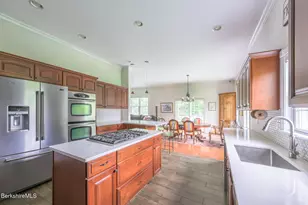 208 Karen Dr, Pittsfield, MA 01201 - Photo 11