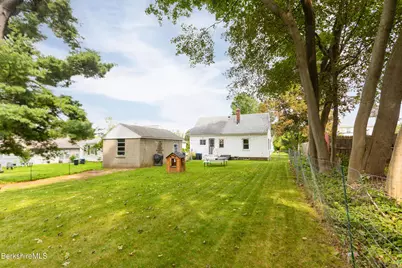 62 Easton Ave, Pittsfield, MA 01201 - Photo 5