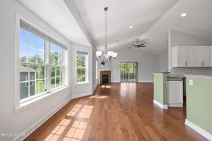 23 Aspen Way, Pittsfield, MA 01201 - Photo 9