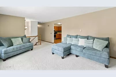 78 Oakhurst Ave, Pittsfield, MA 01201 - Photo 9